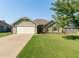 3770 Grand Valley Dr, Springdale, AR 72764