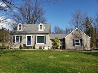 6743 Seneca Rd, Mayfield Village, OH 44143