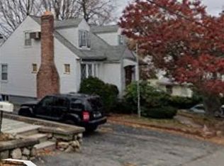9 Coolidge Ave, Waltham, MA 02452
