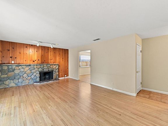 5th image of 7536 Dumas Dr