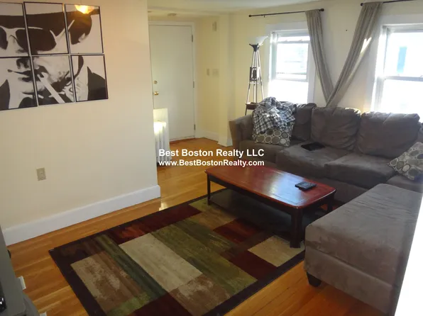 12 Fulton St #B, Medford, MA 02155