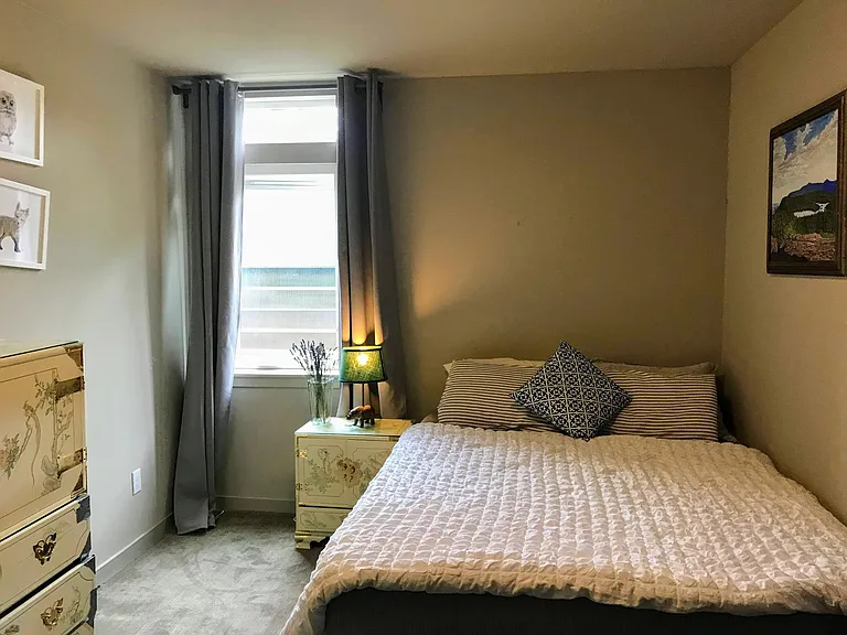 second floor back bedroom