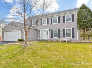 1990 Wexford Cir, Wheaton, IL 60189