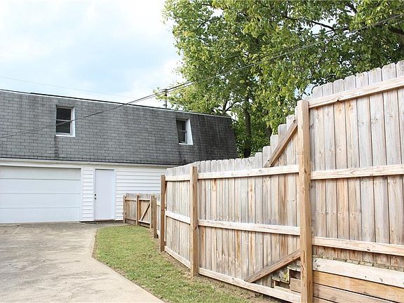 5th image of 633 Lorella Ave