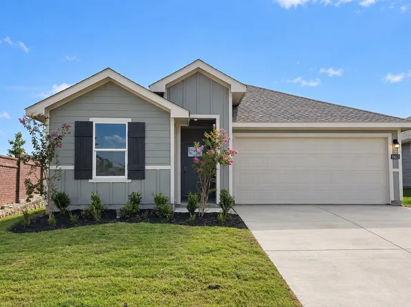 10613 Diamond Mine Dr, Fort Worth, TX 76036