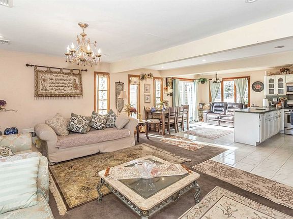 2nd image of 852 Kallas Ct