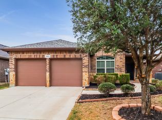 663 Alexander St, Grand Prairie, TX 75051