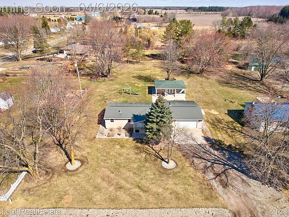 4th image of 4480 Millington Rd