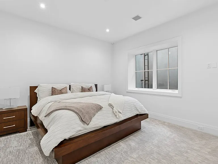 51 Arbutus Rd — Photo 31