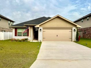 211 Baycliff Dr, Crestview, FL 32536