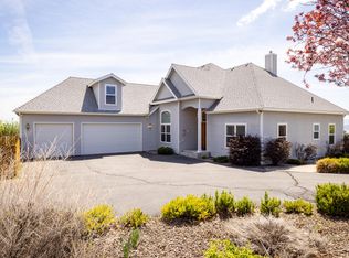 5850 Basin View Dr, Klamath Falls, OR 97603