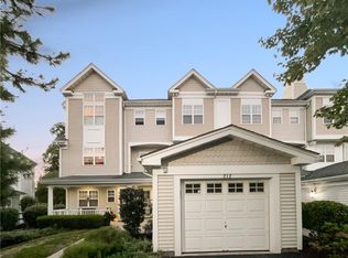212 Northview Ct, Peekskill, NY 10566