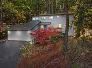 208 Snowberry Ct, Murphys, CA