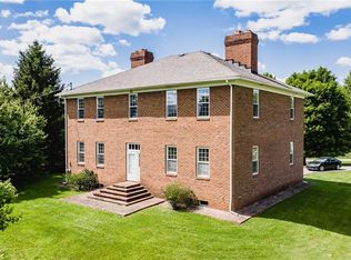 4 S Hts, Parkersburg, WV 26101