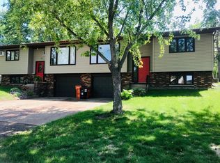 1115 Sunset Ln, Altoona, WI 54720