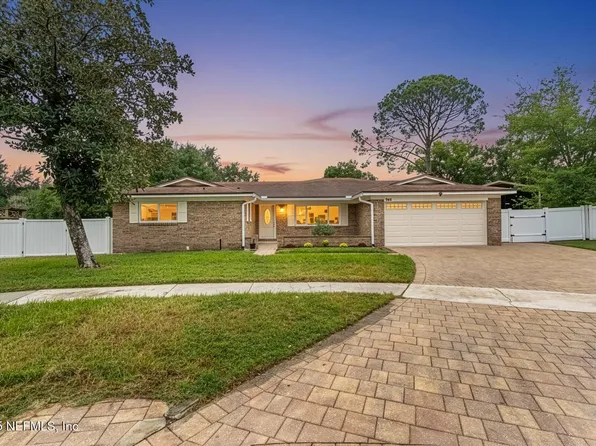 946 BOXWOOD Court, Orange Park, FL 32073