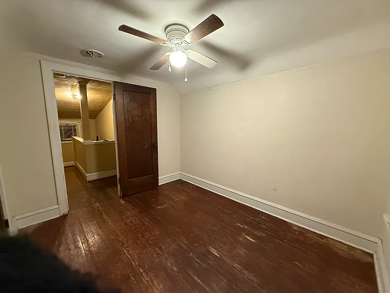 2113 N Taylor Rd — Photo 17