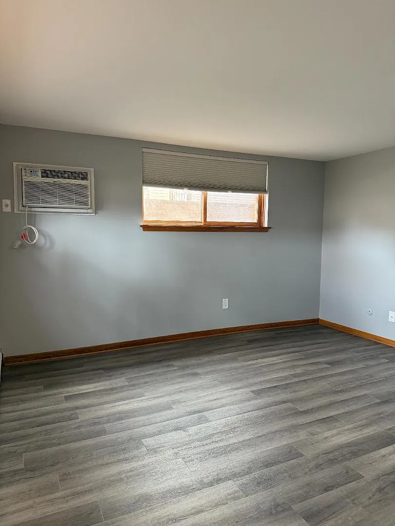 725 Fairview St - Unit 1 — Photo 2