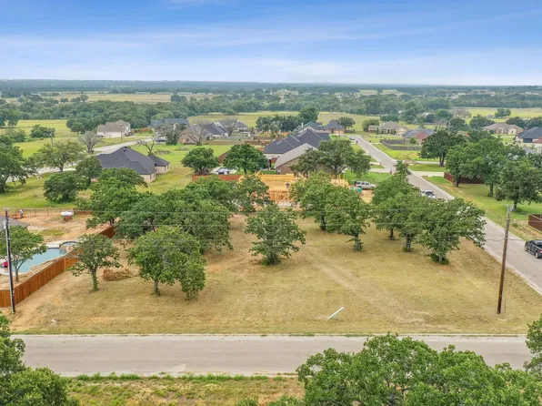 Tennessee Dr, Stephenville, TX 76401