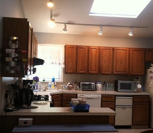 2nd image of 165 Goldenrod Ave