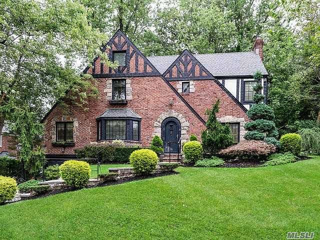 1st image of 80 Deepdale Dr