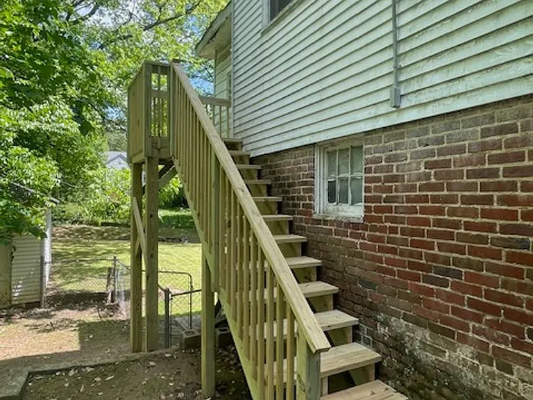 725 Gales Ave — Photo 9