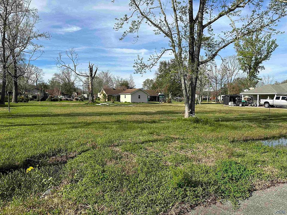 1st image of 209 Lark Dr