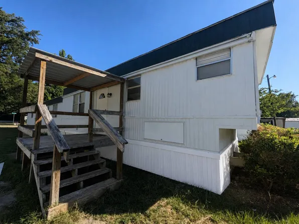 1773 Spinks Chapman Rd Trailer 21, Kilgore, TX 75662