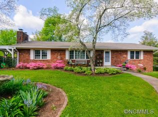 3 Knollridge Rd, Candler, NC 28715