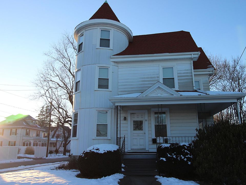 1st image of 92 Elm Ave #1