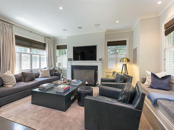 5th image of 55 Mill Hill Ln