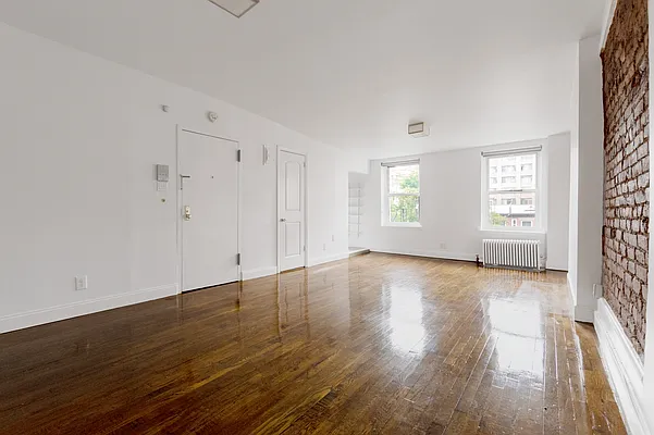 Rented by Brownstone Real Estate | media 10