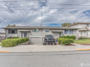 1310 N Baker Ave, East Wenatchee, WA