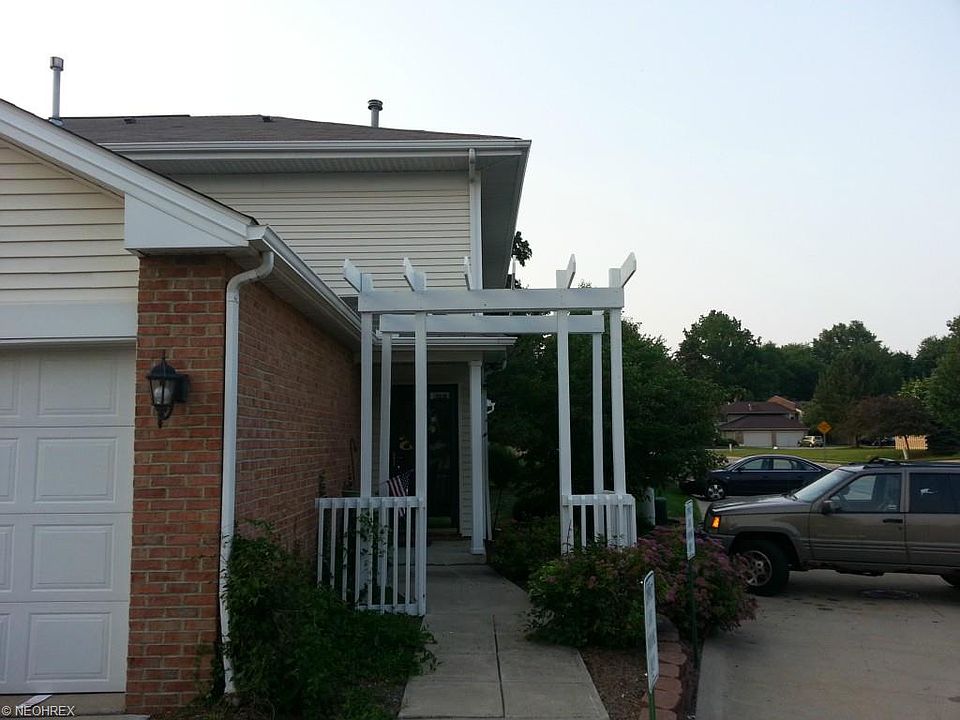 1st image of 15504 Foxglove Ln