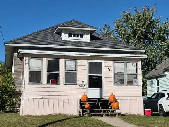 1517 Beard St, Port Huron, MI 48060