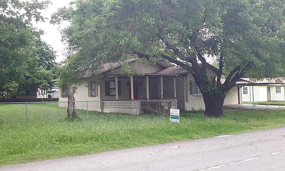 1st image of 245 Lakewood Dr