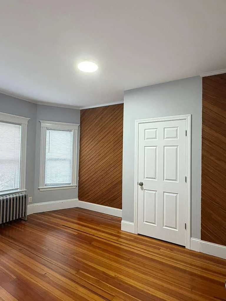 3 bed, $3,500 — Photo 2