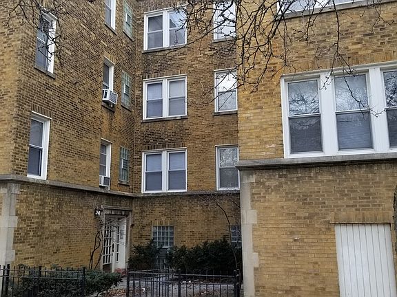 2nd image of 4042 N Southport Ave APT 1W