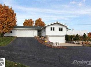 5890 Boone Rd, Traverse City, MI 49685