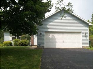 498 Countess Dr, West Henrietta, NY 14586