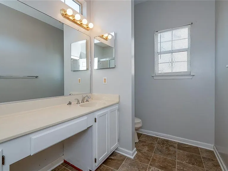 850 Worcester Way — Photo 15