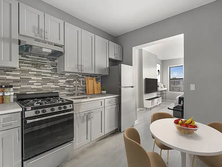 901 Dekalb Ave #1C — Photo 1