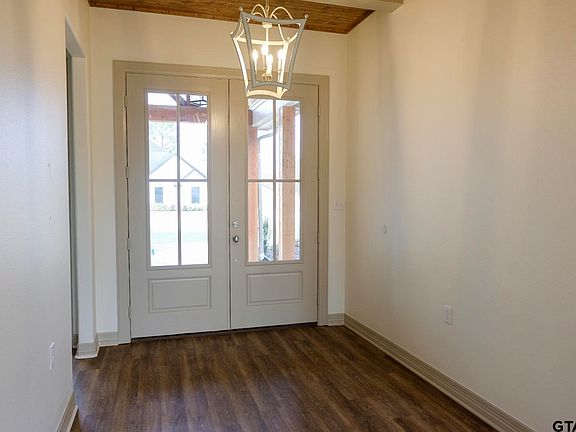 4th image of 20988 Patriot Cir