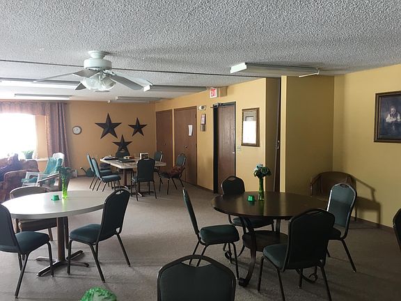 4th image of 401 Village Dr #208