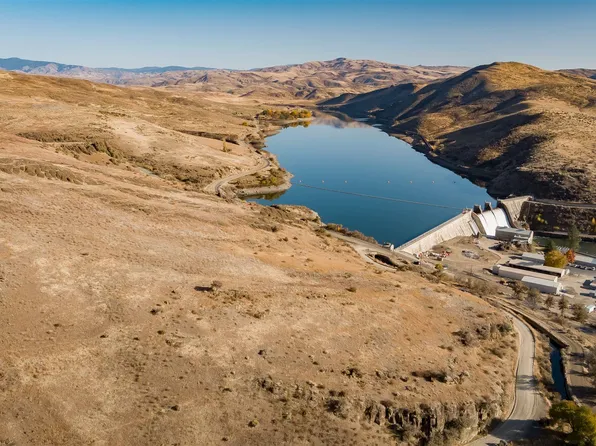 4895 Cherry Gulch Ln, Emmett, ID 83617