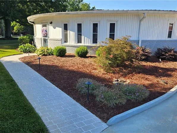 191 Howell Dr, Denton, NC 27239