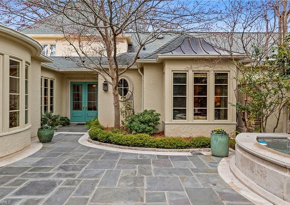 1st image of 8 Graylyn Place Ct