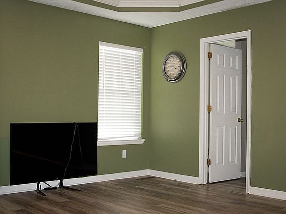 5th image of 737 Jaywood Dr