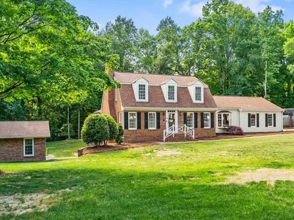 1412 Trailwood Ln, Kernersville, NC 27284