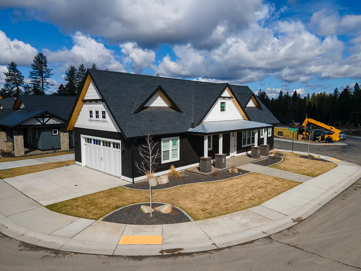 Building Photo - 1316 W Dairy Farm Ln